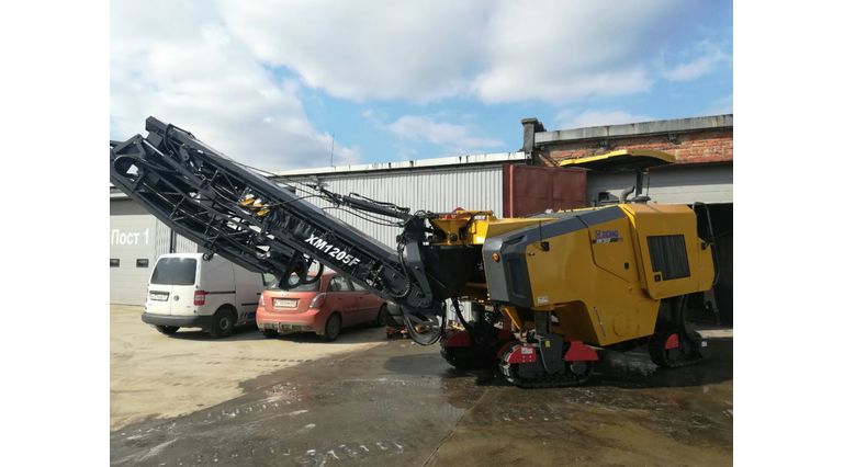 Дорожная фреза XCMG XM120F Дорожная фреза XCMG XM120F